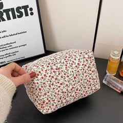 Cosmetic Floral Makeup Bag